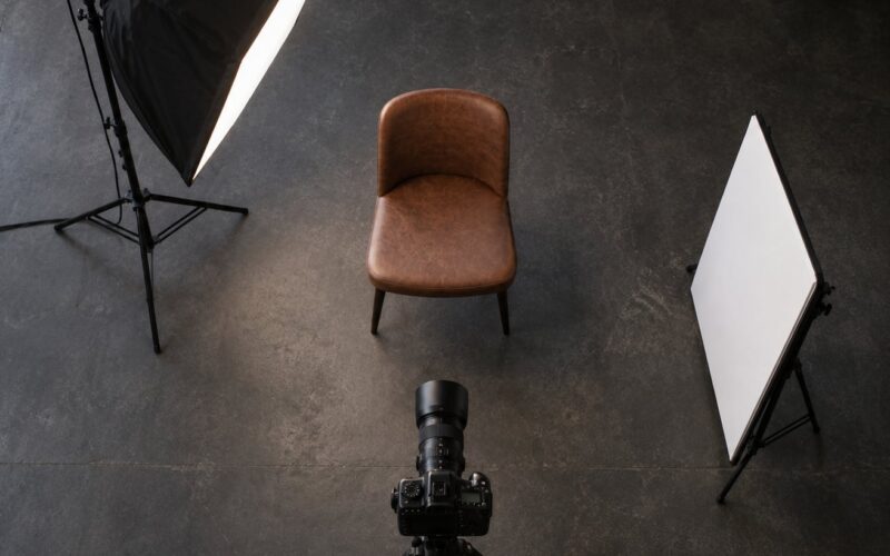 How to Do Butterfly Lighting for Portraits (2026) Guide